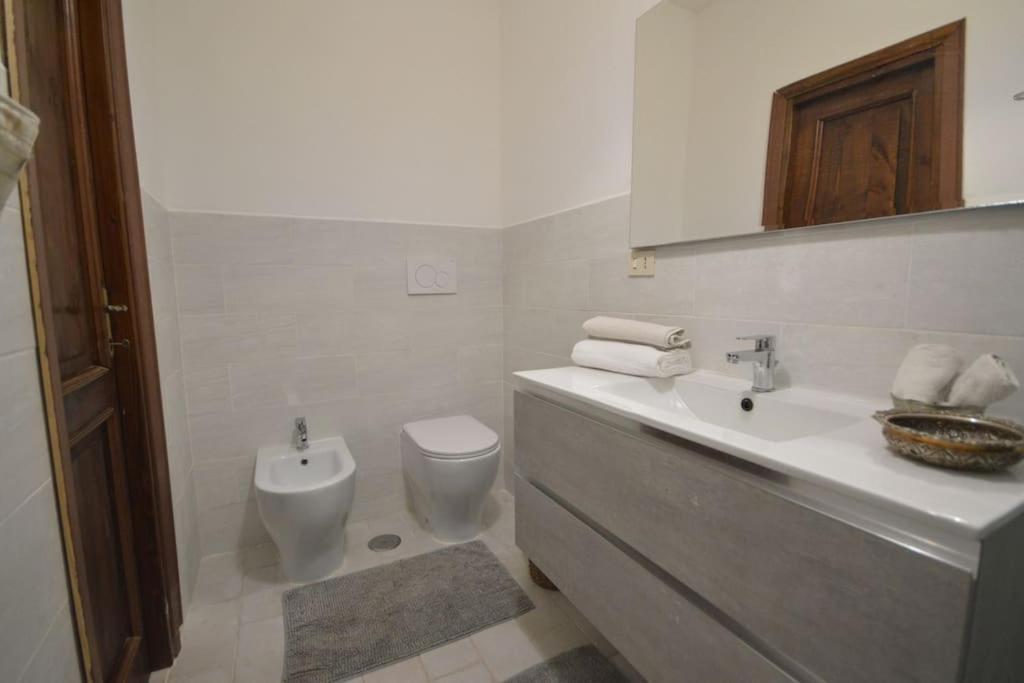 Residenza Fontana del Giglio - luxury villa - private pool garden Castelnuovo Di Porto Esterno foto
