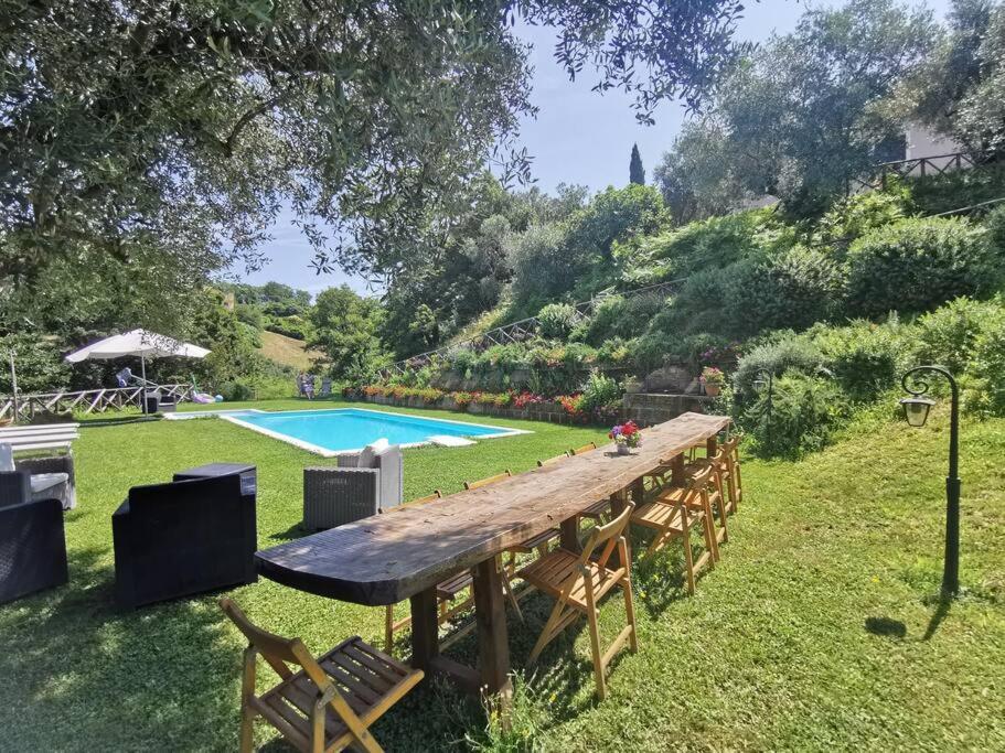 Residenza Fontana del Giglio - luxury villa - private pool garden Castelnuovo Di Porto Esterno foto