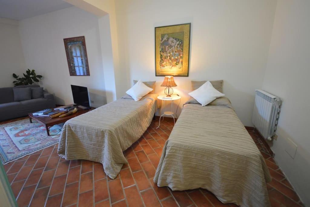 Residenza Fontana del Giglio - luxury villa - private pool garden Castelnuovo Di Porto Esterno foto