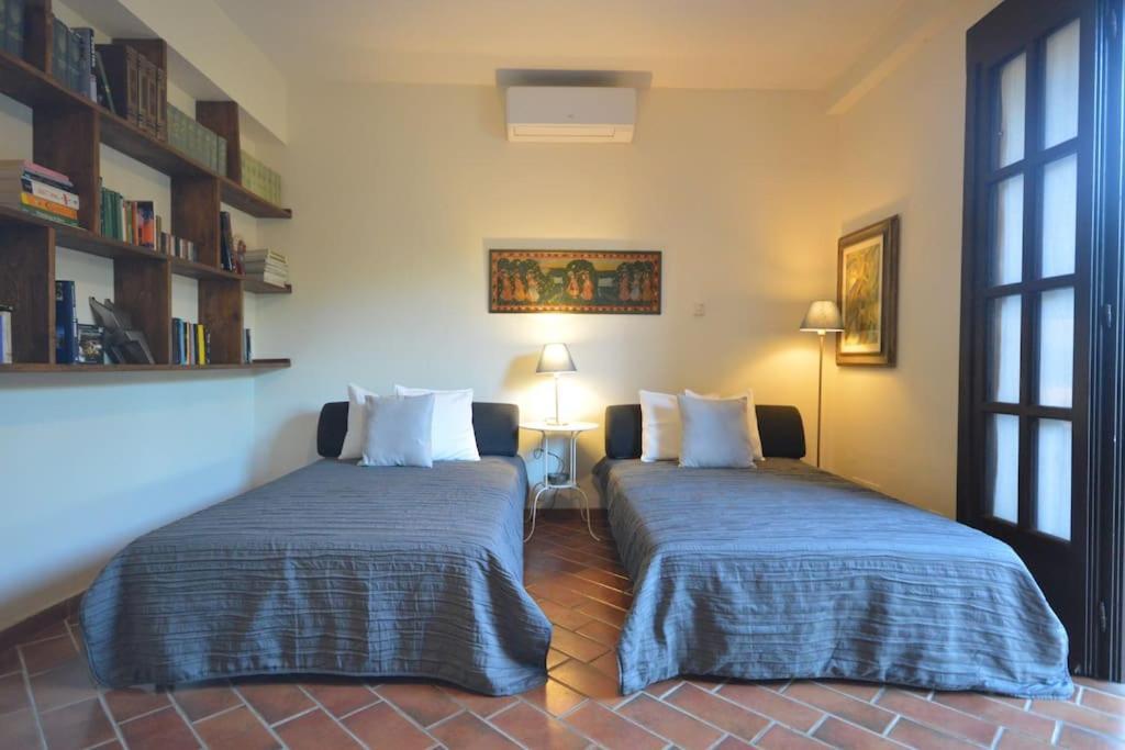 Residenza Fontana del Giglio - luxury villa - private pool garden Castelnuovo Di Porto Esterno foto