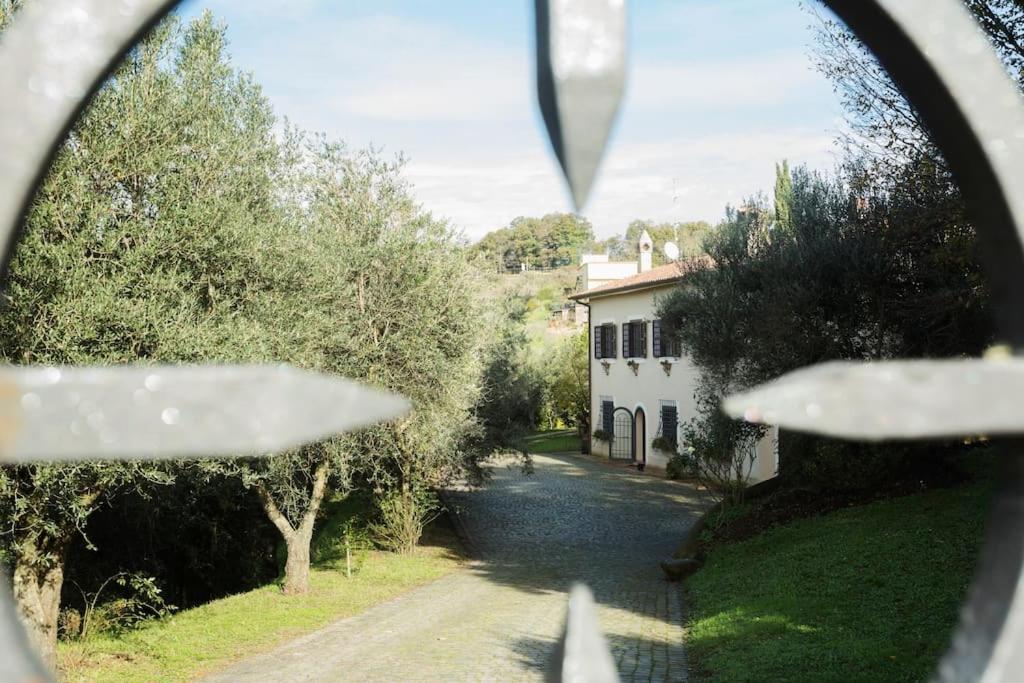 Residenza Fontana del Giglio - luxury villa - private pool garden Castelnuovo Di Porto Esterno foto